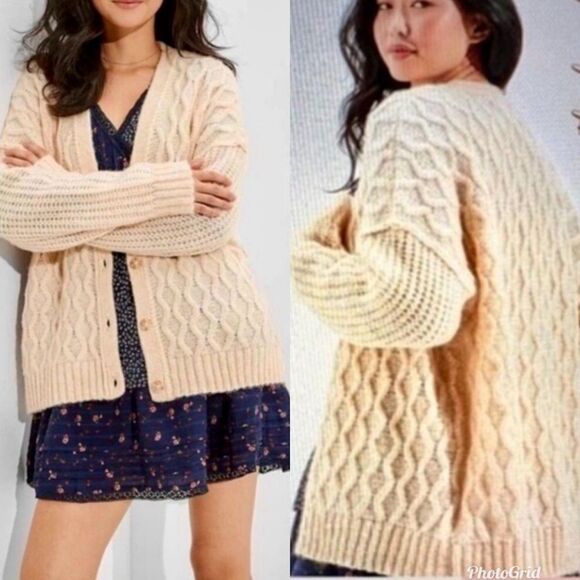American Eagle Oversized Cable Knit Wool Blend Sweater Cream Beige Cardigan - Picture 1 of 9